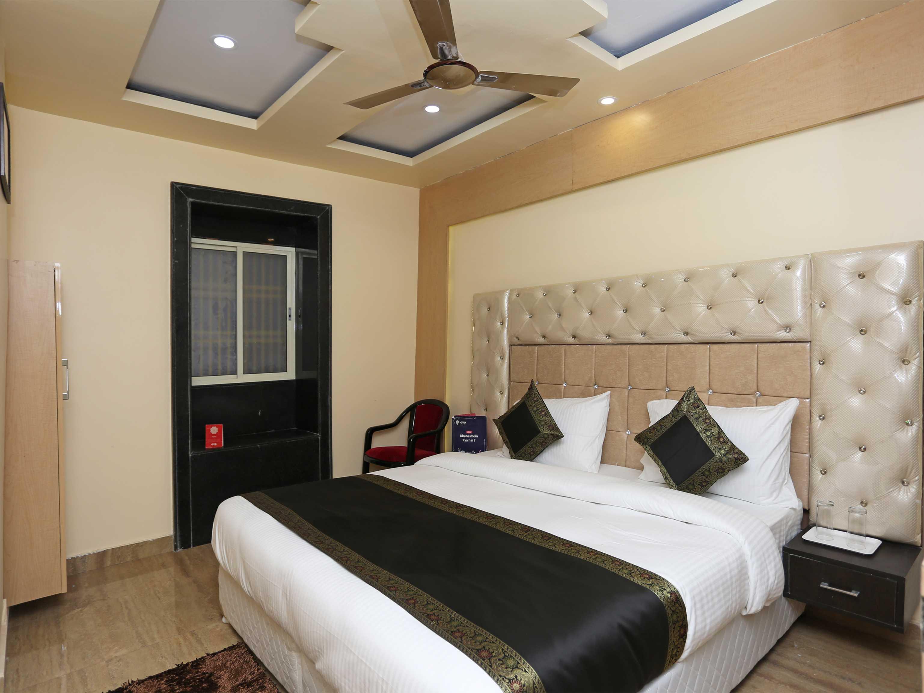 โอโย 15530 โฮเทล จีเอส เรซิเดนซี Hotel พาราณสี ภายนอก รูปภาพ