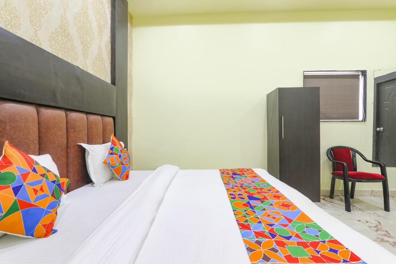 โอโย 15530 โฮเทล จีเอส เรซิเดนซี Hotel พาราณสี ภายนอก รูปภาพ